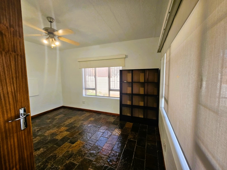 5 Bedroom Property for Sale in Stilbaai Wes Western Cape